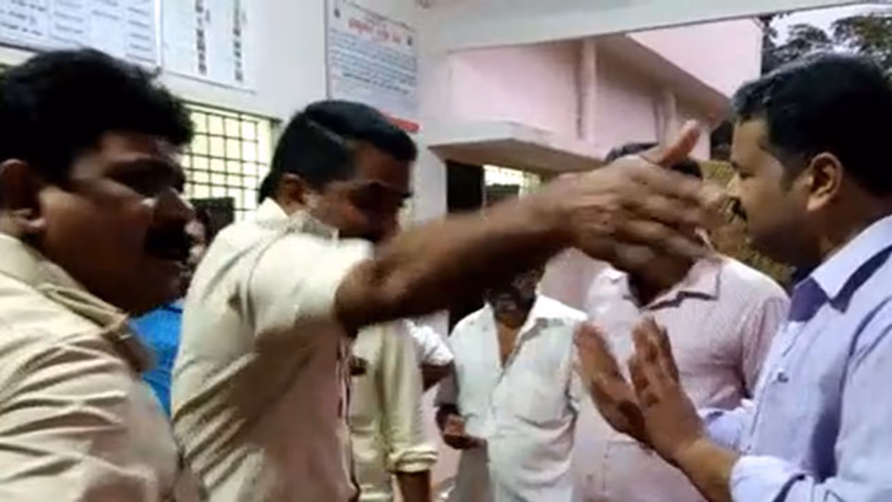 Fear of Love Jihad? Muslim boys, Hindu girls dragged to police station by right wing activists