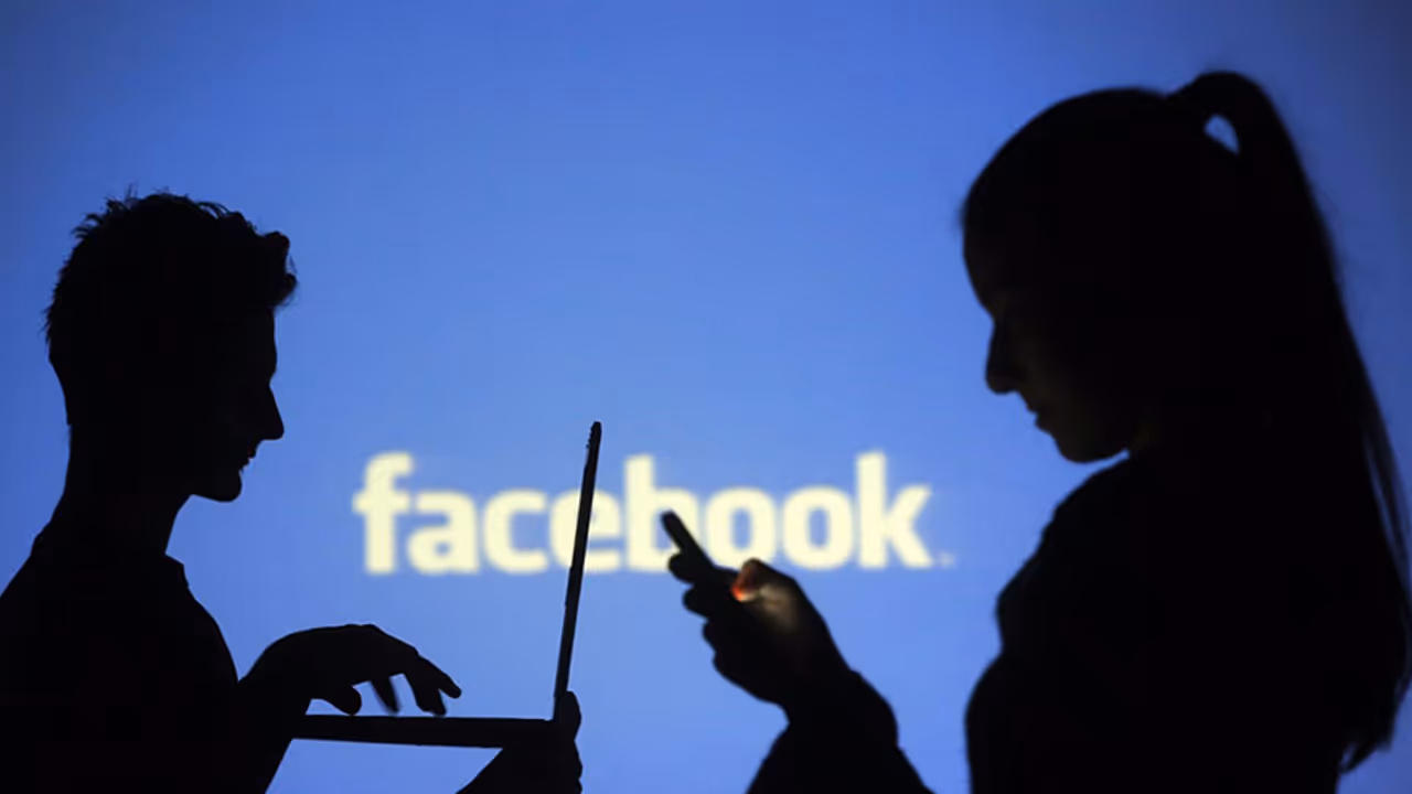 Facebook fined $644,000 over users’ data breach in Cambridge Analytica scandal