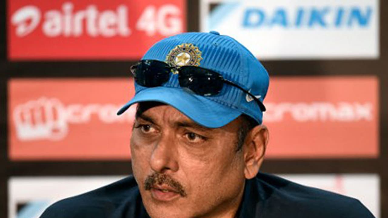 ಟೀಂ ಇಂಡಿಯಾದ ಪ್ರಧಾನ ಕೋಚ್ ಆಗಿ ನೇಮಕಗೊಂಡ ರವಿಶಾಸ್ತ್ರಿ ಸಂಭಾವನೆ ಎಷ್ಟು ಗೊತ್ತಾ? ಟೀಂ ಇಂಡಿಯಾದ ಪ್ರಧಾನ ಕೋಚ್ ಆಗಿ ನೇಮಕಗೊಂಡ ರವಿಶಾಸ್ತ್ರಿ ಸಂಭಾವನೆ ಎಷ್ಟು ಗೊತ್ತಾ?