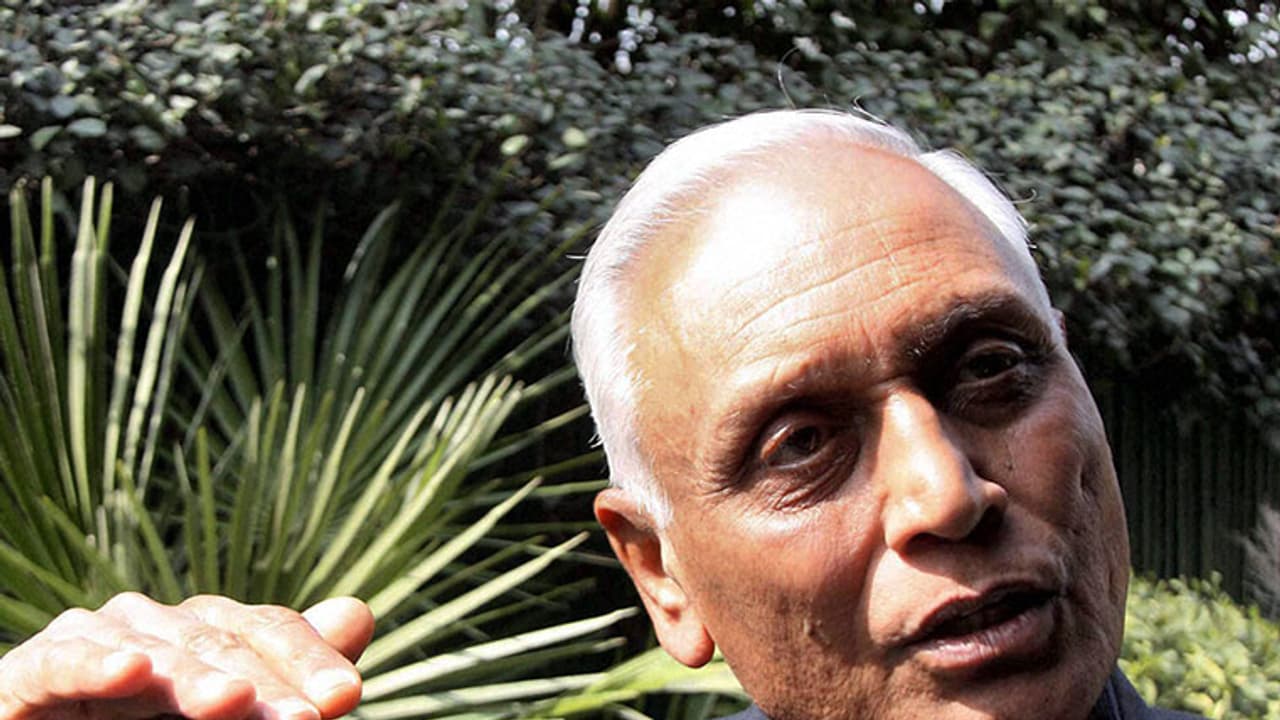 Agusta Chopper Scam: Enforcement Directorate questions Ex IAF chief Tyagi Agusta Chopper Scam: Enforcement Directorate questions Ex IAF chief Tyagi