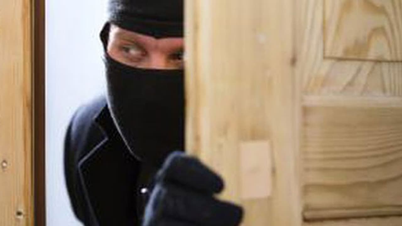 ಹೈದರಾಬಾದ್: ನಿರ್ಮಾಣ ಹಂತದಲ್ಲಿದ್ದ ಪೊಲೀಸ್ ಕಂಟ್ರೋಲ್ ಕೇಂದ್ರದಲ್ಲೇ ಕಳ್ಳತನ: ದೂರು ದಾಖಲು ಹೈದರಾಬಾದ್: ನಿರ್ಮಾಣ ಹಂತದಲ್ಲಿದ್ದ ಪೊಲೀಸ್ ಕಂಟ್ರೋಲ್ ಕೇಂದ್ರದಲ್ಲೇ ಕಳ್ಳತನ: ದೂರು ದಾಖಲು