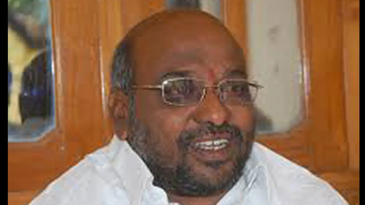 నన్ను చంపేందుకు కుట్ర..: కాంగ్రెస్ నేతపై బీఆర్ఎస్ ఎమ్మెల్యే జోగు రామన్న ఆరోపణలు నన్ను చంపేందుకు కుట్ర..: కాంగ్రెస్ నేతపై బీఆర్ఎస్ ఎమ్మెల్యే జోగు రామన్న ఆరోపణలు