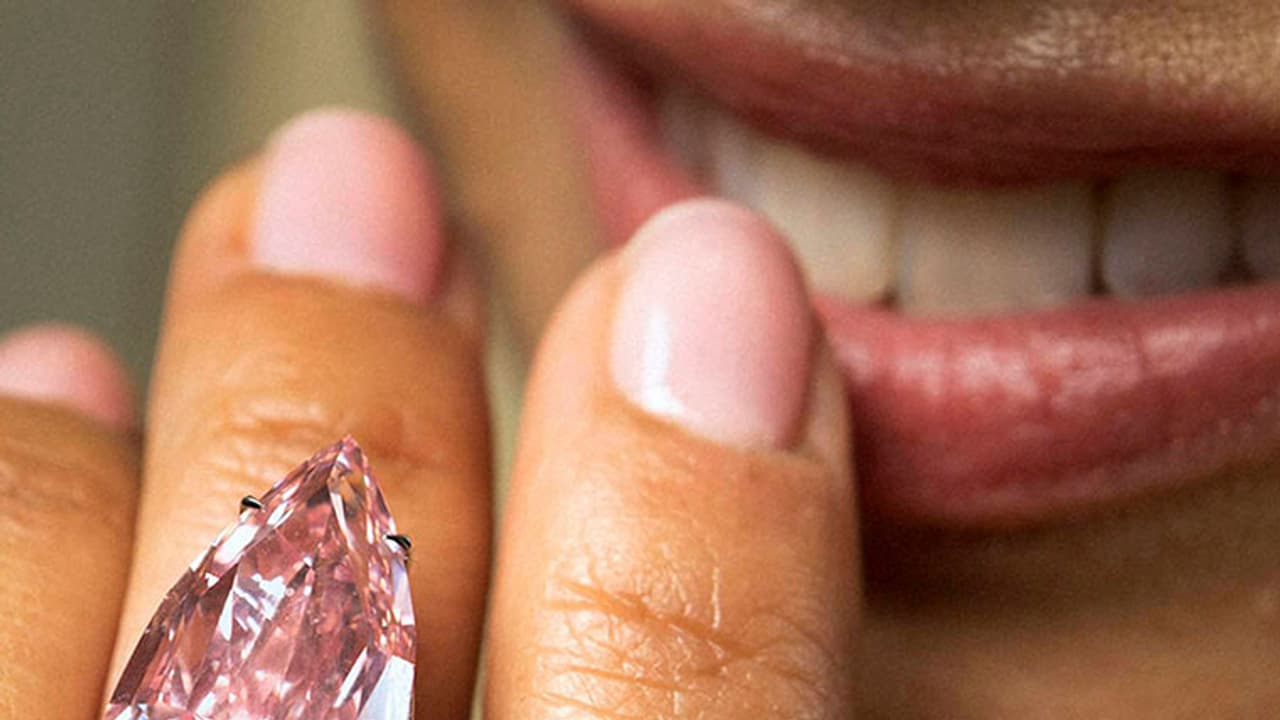 'Unique pink': The most expensive stone in the world 'Unique pink': The most expensive stone in the world