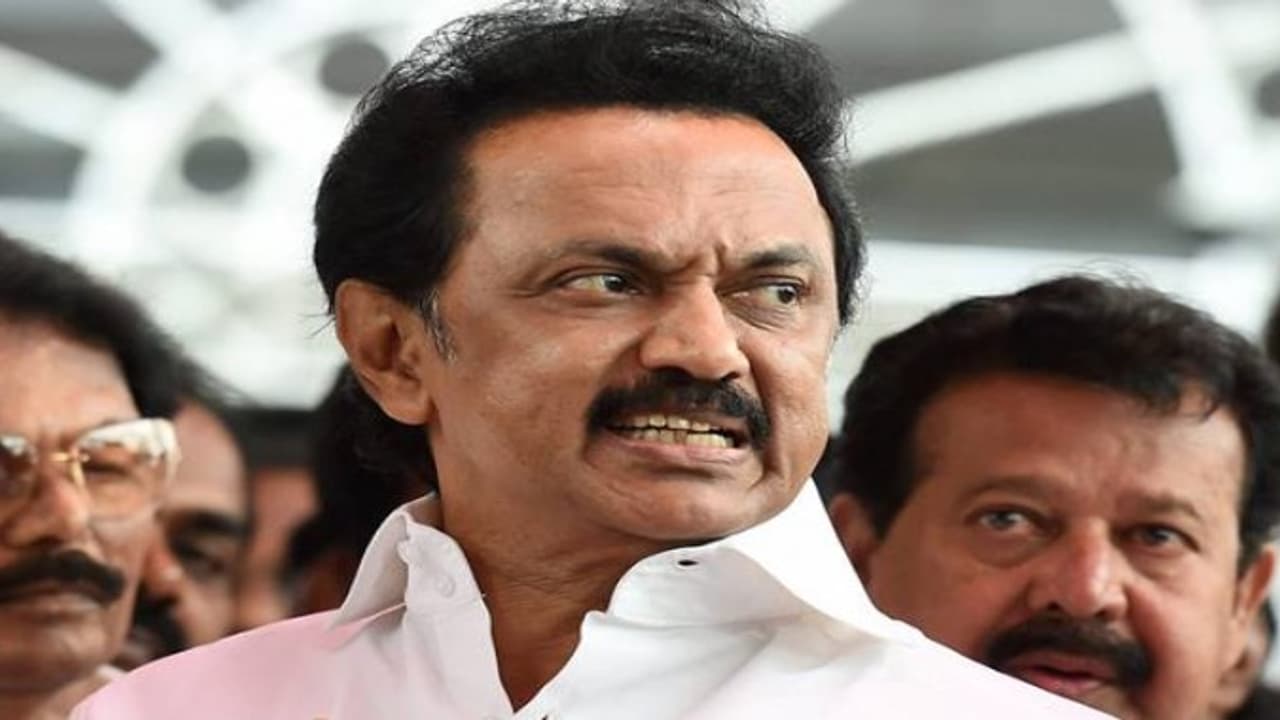 "ஜெயலலிதா வீட்டில் உள்ளவர்கள் CM ஆக மக்கள் ஓட்டு போடவில்லை" ஸ்டாலின் மறைமுக தாக்கு "ஜெயலலிதா வீட்டில் உள்ளவர்கள் CM ஆக மக்கள் ஓட்டு போடவில்லை" ஸ்டாலின் மறைமுக தாக்கு