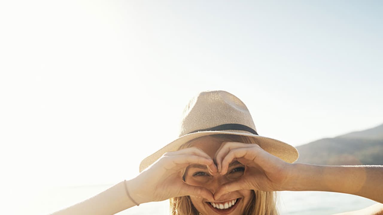 These safety hacks will help you when you are travelling alone