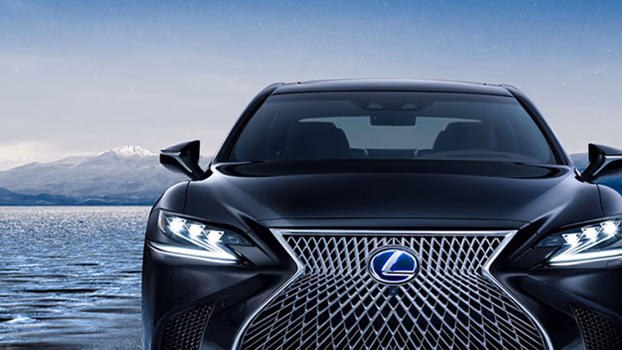 LS 500H ന്റെ പുതിയ വേരിയന്റുമായി ലെക്സസ് LS 500H ന്റെ പുതിയ വേരിയന്റുമായി ലെക്സസ്