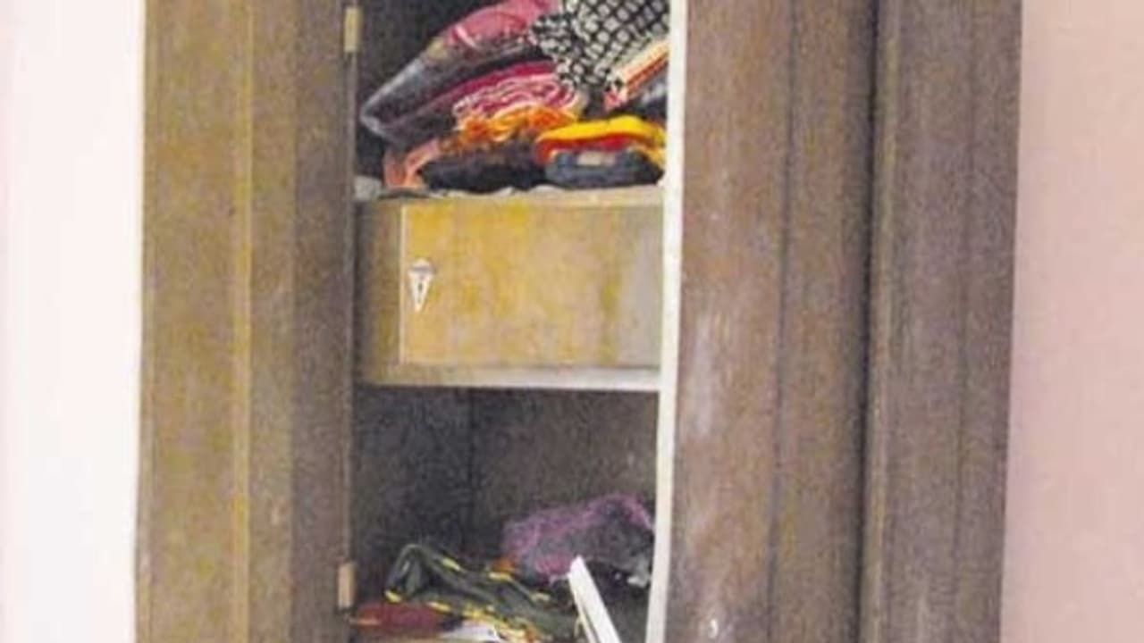 திருச்சியில் 50 சவரன் நகை கொள்ளை...! பூட்டிய வீட்டில் கைவரிசை காட்டிய மர்ம நபர்கள்..! திருச்சியில் 50 சவரன் நகை கொள்ளை...! பூட்டிய வீட்டில் கைவரிசை காட்டிய மர்ம நபர்கள்..!