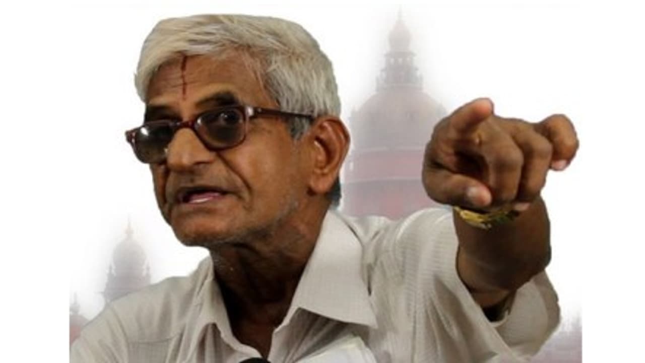 அநீதிகளுக்கு எதிராக வாழ்வின் இறுதிக் காலம் வரை நின்று போராடியவர் ட்ராபிக் ராமசாமி.. சீமான் கண்ணீர். அநீதிகளுக்கு எதிராக வாழ்வின் இறுதிக் காலம் வரை நின்று போராடியவர் ட்ராபிக் ராமசாமி.. சீமான் கண்ணீர்.