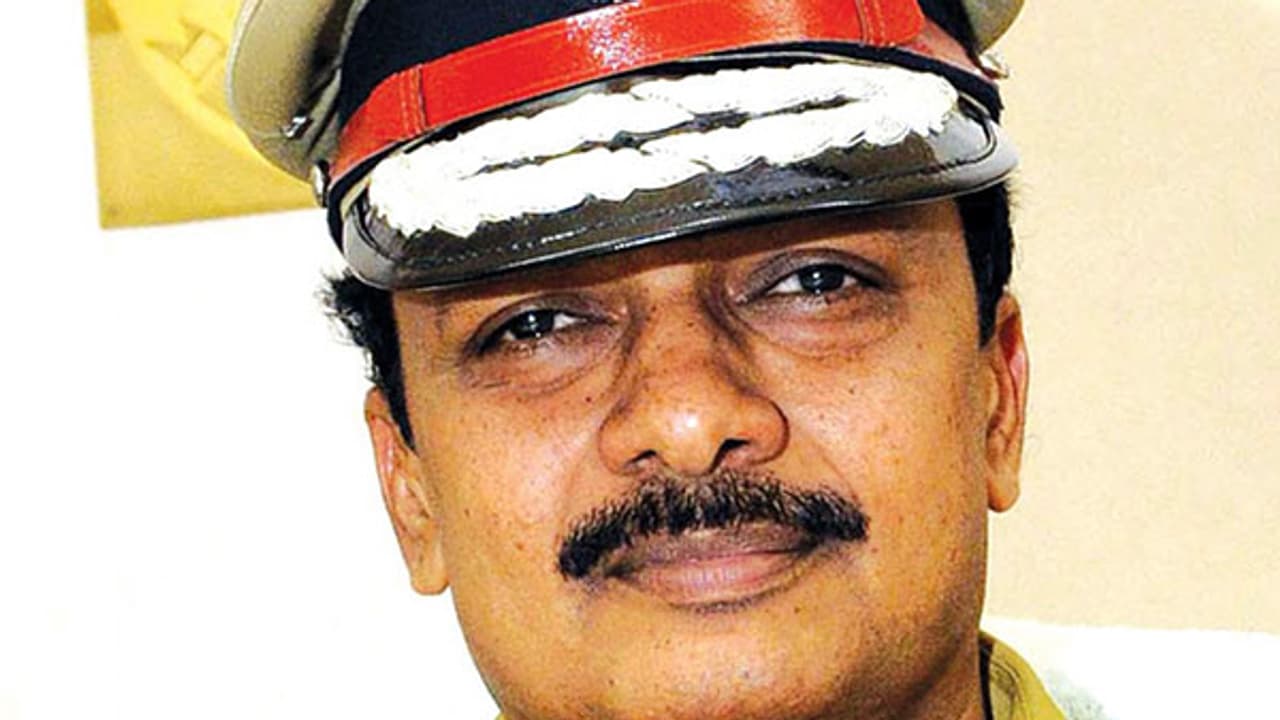 'ശങ്കര് റെഡ്ഡി എസ്പി സുകേശനെ മാനസികമായി പീഡിപ്പിക്കാന് ശ്രമിച്ചു' 'ശങ്കര് റെഡ്ഡി എസ്പി സുകേശനെ മാനസികമായി പീഡിപ്പിക്കാന് ശ്രമിച്ചു'