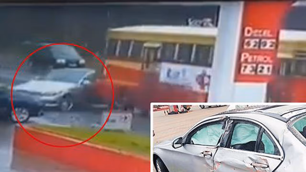 ബെൻസിനെ കെഎസ്ആർടിസി ഇടിച്ചുതെറിപ്പിച്ചു; ഞെട്ടിക്കുന്ന വിഡിയോ ബെൻസിനെ കെഎസ്ആർടിസി ഇടിച്ചുതെറിപ്പിച്ചു; ഞെട്ടിക്കുന്ന വിഡിയോ