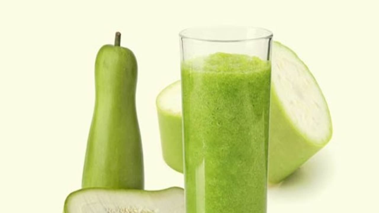 உடலில் உள்ள கொழுப்பை குறைக்க வேண்டுமா? சுரைக்காய் சூப் குடித்துப் பாருங்களேன்... உடலில் உள்ள கொழுப்பை குறைக்க வேண்டுமா? சுரைக்காய் சூப் குடித்துப் பாருங்களேன்...