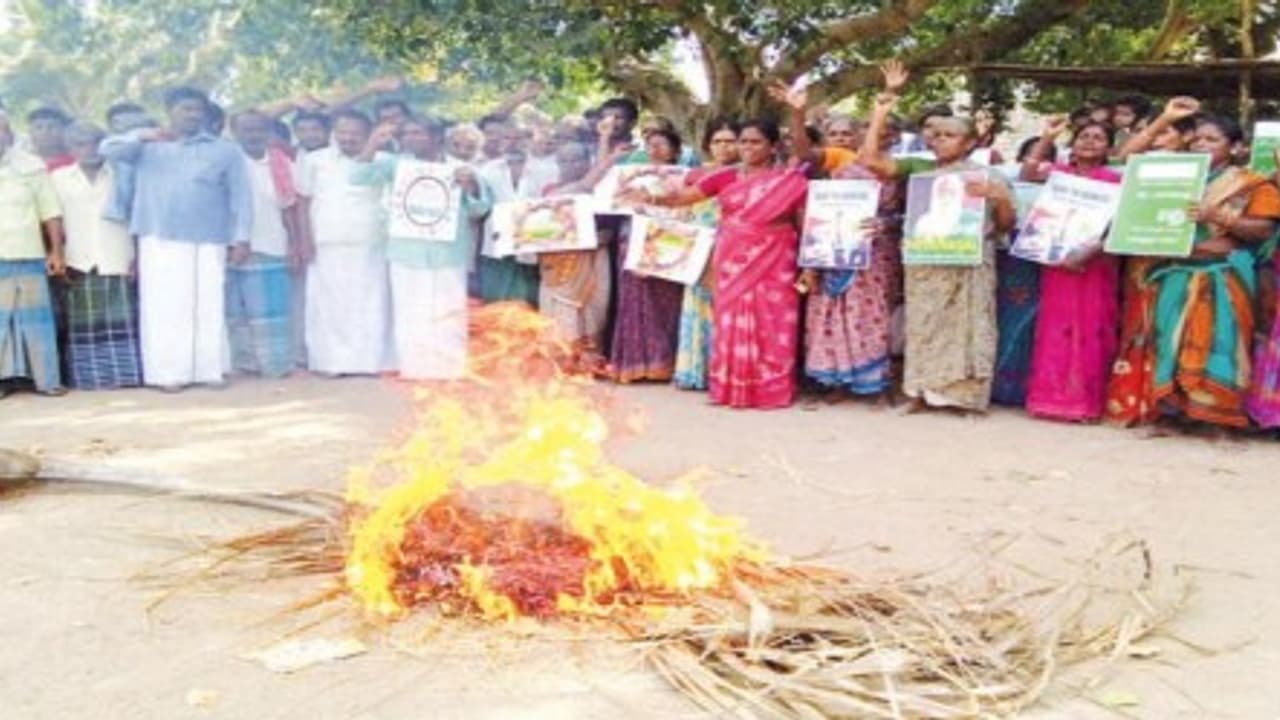 ஐட்ரோகர்பனுக்கு எதிரான நெடுவாசலின் 84 வது நாள்; போராட்டத்தை தீவிரப்படுத்த திட்டம்… ஐட்ரோகர்பனுக்கு எதிரான நெடுவாசலின் 84 வது நாள்; போராட்டத்தை தீவிரப்படுத்த திட்டம்…