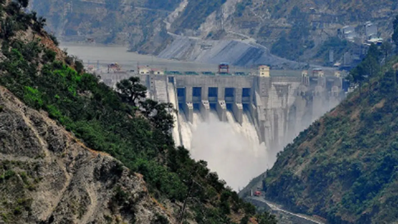 Indus Water Treaty: భార‌త్ దెబ్బ‌కు కాళ్ల బేరానికి వ‌చ్చిన పాకిస్తాన్.. సింధు జల ఒప్పందం పై లేఖ 