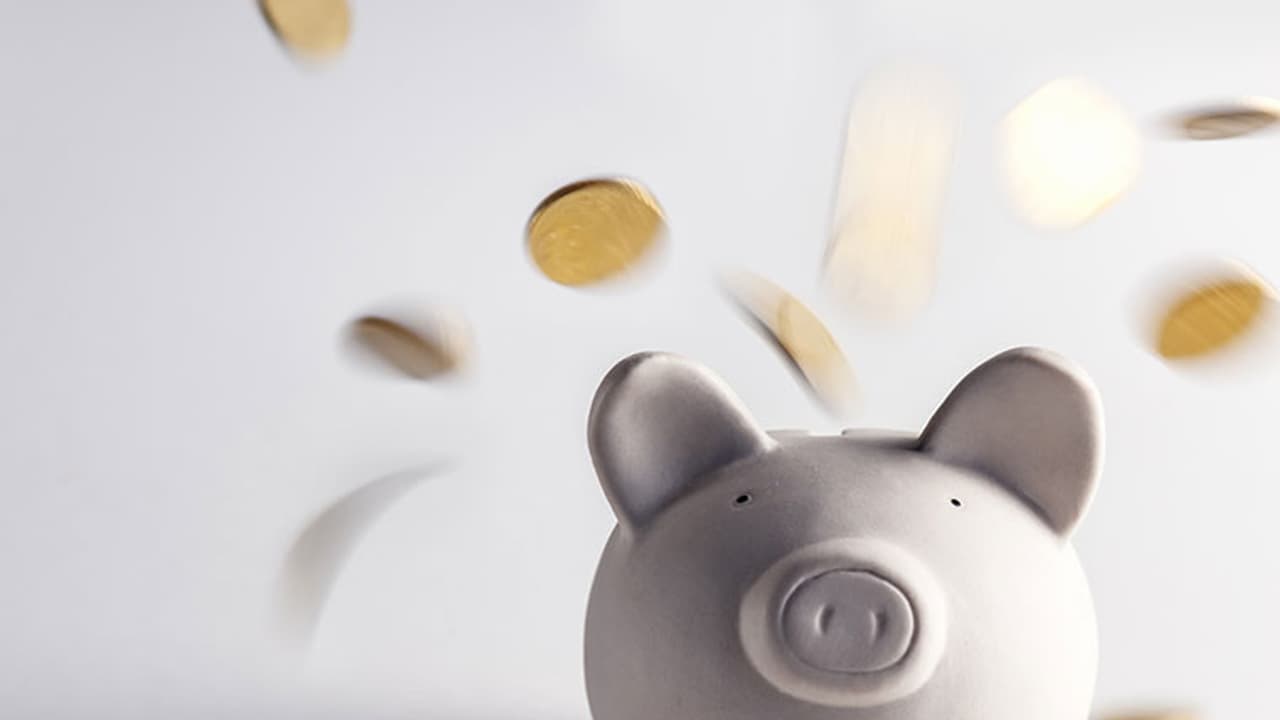 বাড়িতে এই জিনিসগুলি সঞ্চয়ে বাধার সৃষ্টি করে, জেনে নিন বাস্তুর এই নিয়মগুলি