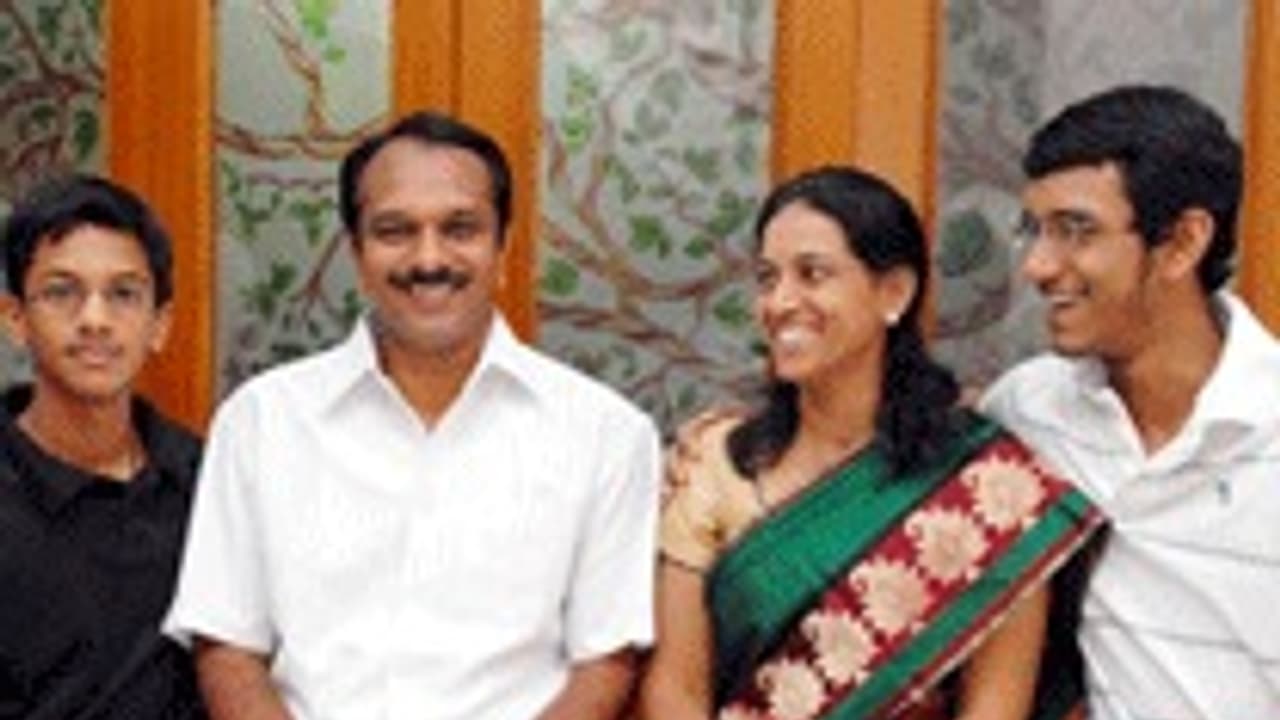 ఎమ్మెల్యే సుధీర్ రెడ్డికి కరోనా: భార్యాకుమారులకు సైతం...