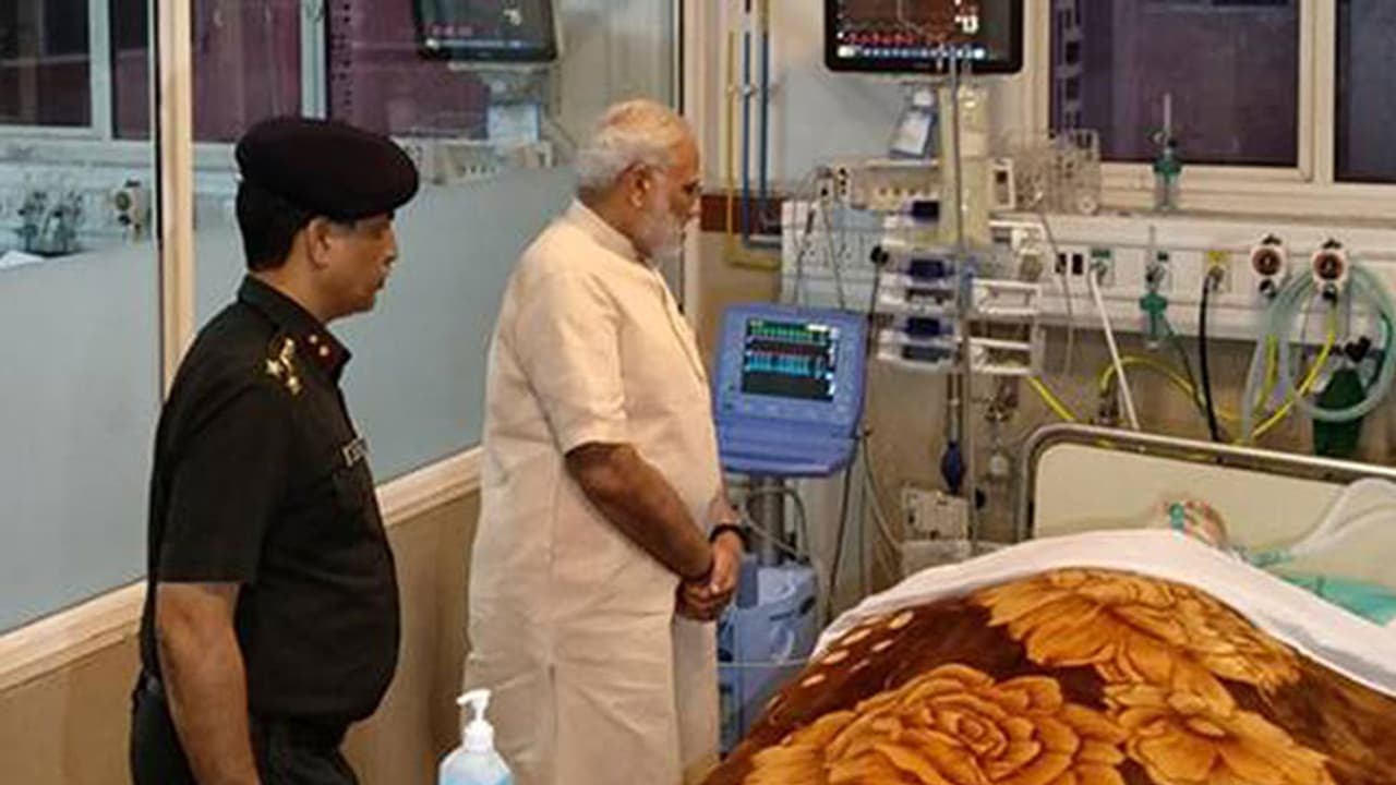 വ്യോമസേന എയർമാർഷൽ അർജൻ സിംഗ് അതീവ ഗുരുതരാവസ്ഥയിൽ വ്യോമസേന എയർമാർഷൽ അർജൻ സിംഗ് അതീവ ഗുരുതരാവസ്ഥയിൽ