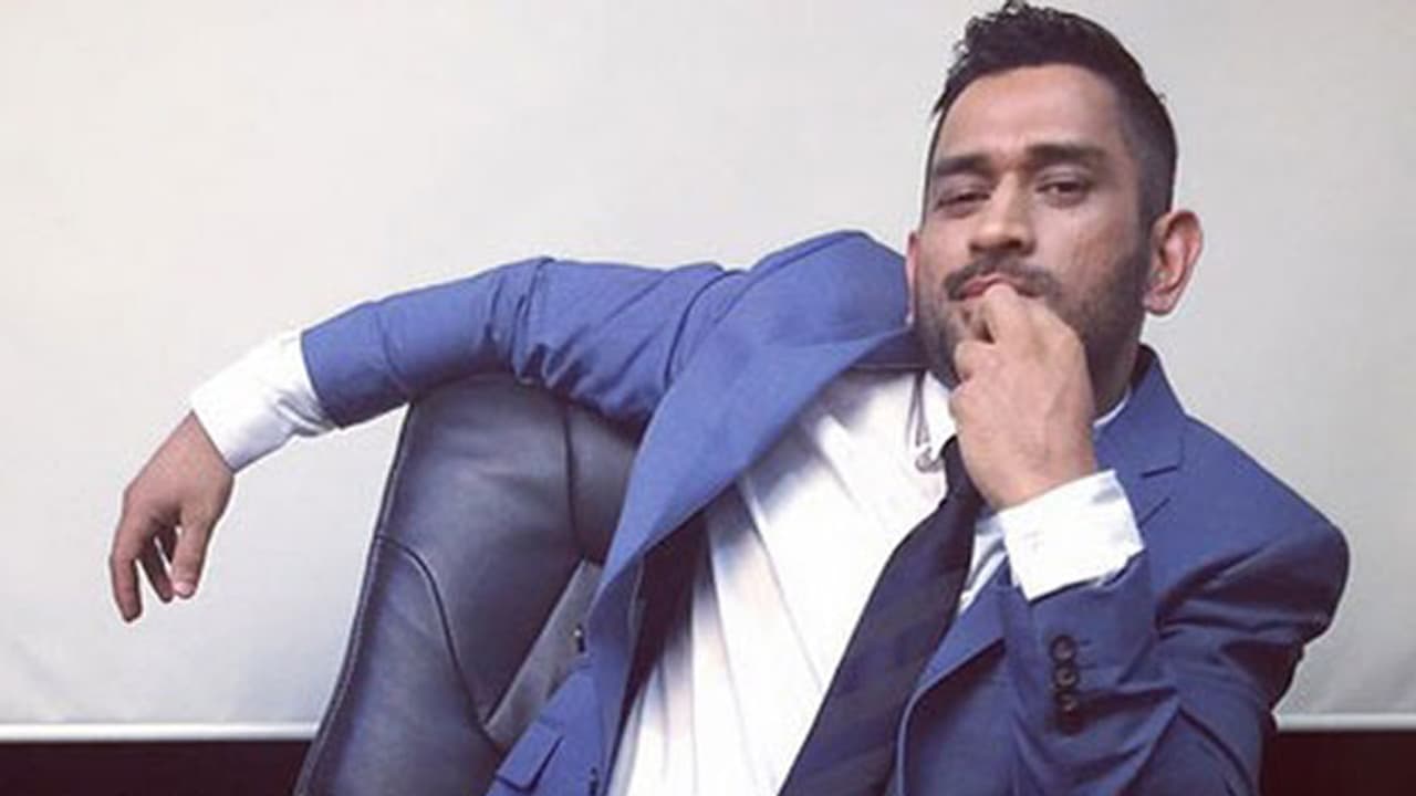 ಪೈಂಟ್ಸ್ ಕಂಪೆನಿ ರಾಯಭಾರಿ ಒಪ್ಪಂದಕ್ಕೆ ಧೋನಿ ಪಡೆದ ಮೊತ್ತವೆಷ್ಟು? ಪೈಂಟ್ಸ್ ಕಂಪೆನಿ ರಾಯಭಾರಿ ಒಪ್ಪಂದಕ್ಕೆ ಧೋನಿ ಪಡೆದ ಮೊತ್ತವೆಷ್ಟು?