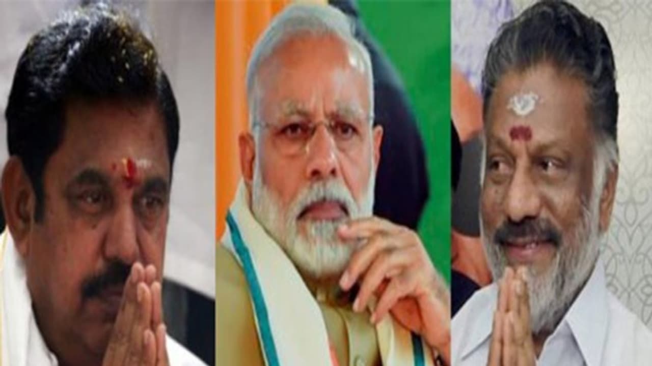 அப்பாயின்மென்ட் கேன்சல்.. ஈபிஎஸ், ஓபிஎஸ்சை சந்திக்காத மோடி ஒருவேளை அவரா இருக்குமோ.!! அப்பாயின்மென்ட் கேன்சல்.. ஈபிஎஸ், ஓபிஎஸ்சை சந்திக்காத மோடி ஒருவேளை அவரா இருக்குமோ.!!