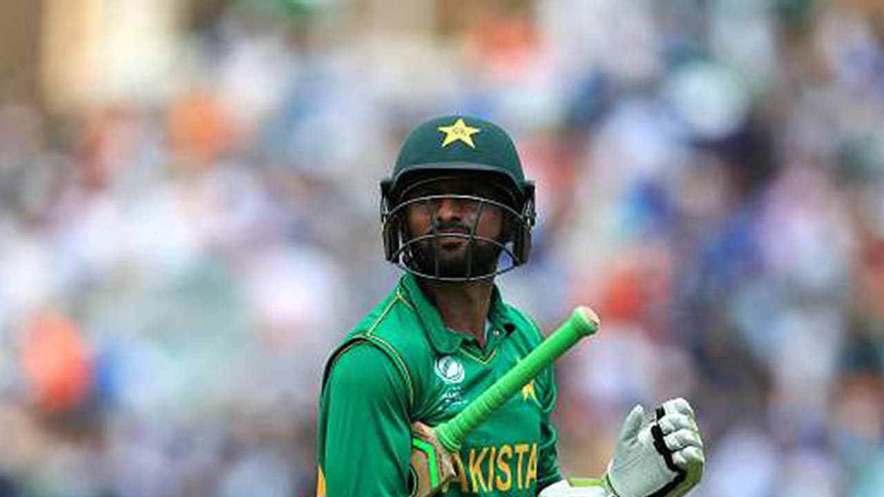 ಕೌಟುಂಬಿಕ ಸಮಸ್ಯೆ ಬಗೆಹರಿಸಲು ಶೋಯೆಬ್ ಮಲ್ಲಿಕ್‌ಗೆ 10 ದಿನ ರಜೆ!