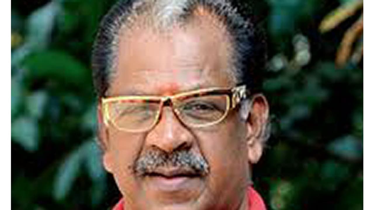 വിവാദ പ്രസംഗം: കൊല്ലം തുളസിക്കെതിരെ വനിതാ കമ്മീഷൻ കേസെടുത്തു വിവാദ പ്രസംഗം: കൊല്ലം തുളസിക്കെതിരെ വനിതാ കമ്മീഷൻ കേസെടുത്തു