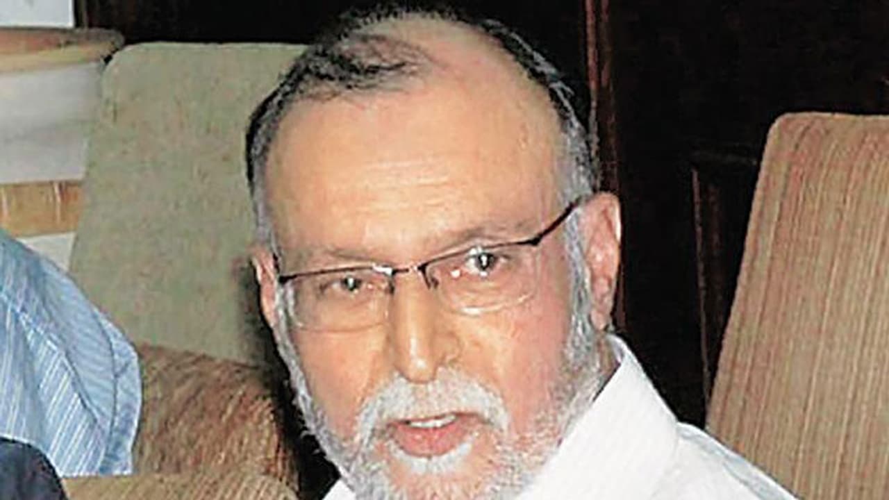 Delhi Lt Governor shows who’s the boss, overrules Kejriwal’s hospital rule for Delhi residents