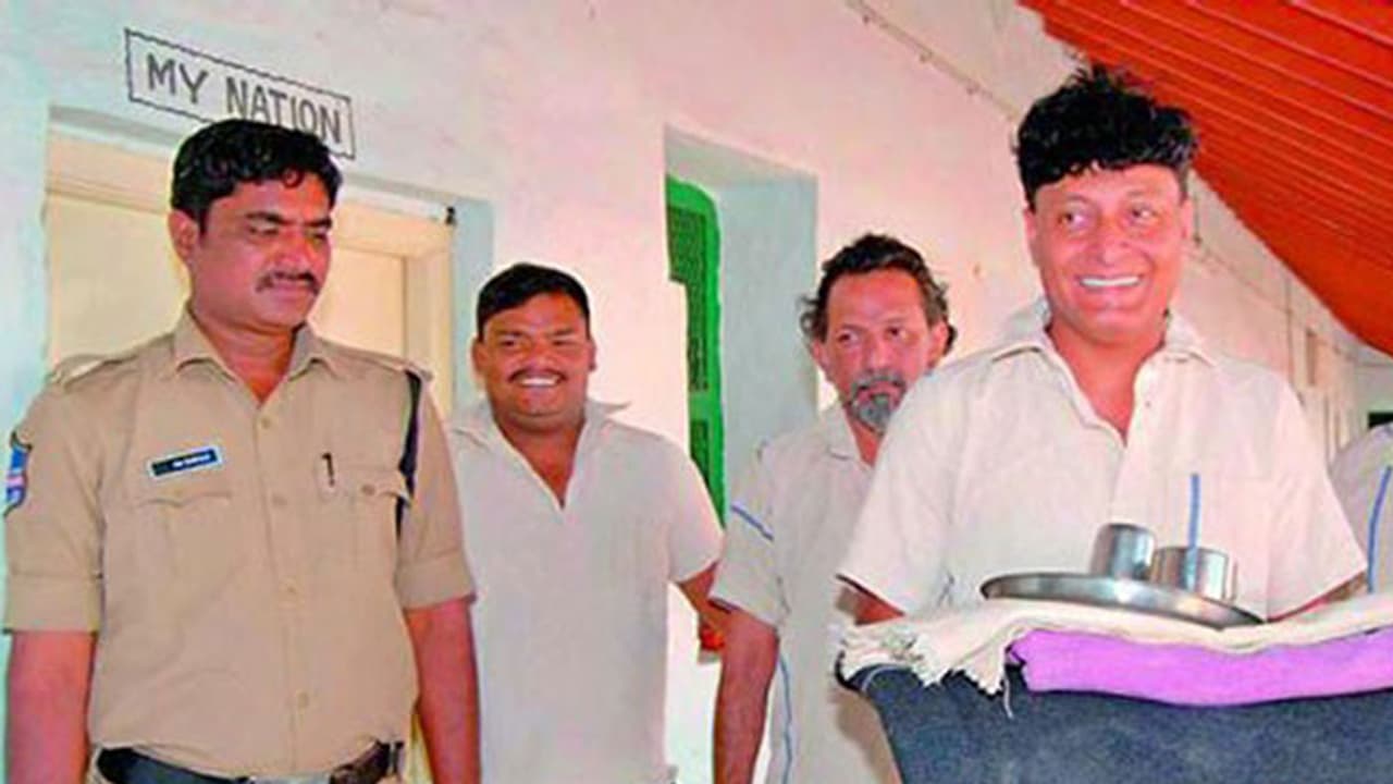 ജയില് ജീവിതം അനുഭവിച്ച് ബോബി ചെമ്മണ്ണൂർ ജയില് ജീവിതം അനുഭവിച്ച് ബോബി ചെമ്മണ്ണൂർ