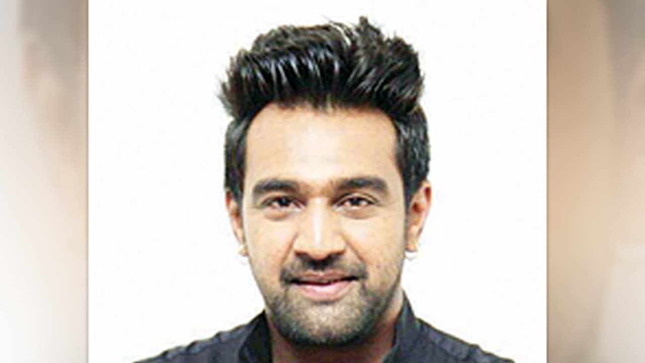 First look of Chiranjeevi Sarja's 'Jugari Cross' unveiled First look of Chiranjeevi Sarja's 'Jugari Cross' unveiled