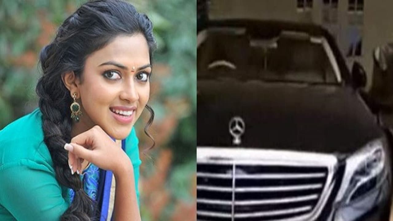 நடிகை அமலா பால் கைது… சொகுசு கார் வழக்கில் கேரள போலீசார் கடும் நடவடிக்கை!! நடிகை அமலா பால் கைது… சொகுசு கார் வழக்கில் கேரள போலீசார் கடும் நடவடிக்கை!!