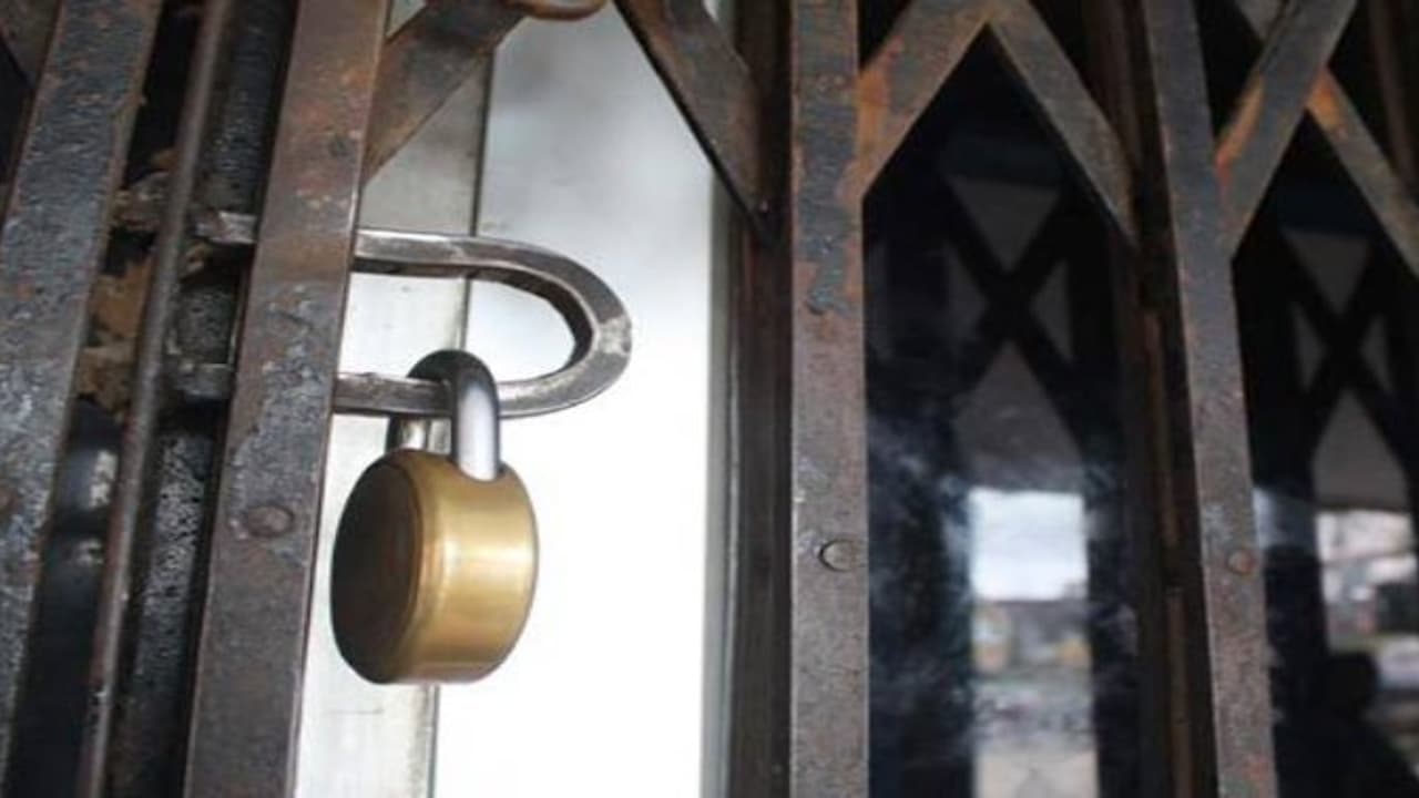 உஷார்.. வங்கிகள் நாளை ஸ்டிரைக்.. பணத்தை எடுத்து வச்சிகோங்க...!!