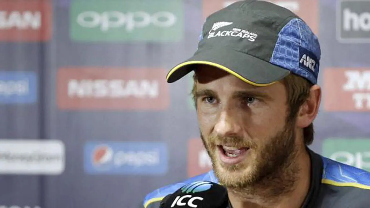 ವಿಲಿಯಮ್ಸನ್ ಕ್ಯಾಚ್’ಗೆ ತಬ್ಬಿಬ್ಬಾದ ಪಾಕ್ ಬ್ಯಾಟ್ಸ್’ಮನ್..! ವಿಲಿಯಮ್ಸನ್ ಕ್ಯಾಚ್’ಗೆ ತಬ್ಬಿಬ್ಬಾದ ಪಾಕ್ ಬ್ಯಾಟ್ಸ್’ಮನ್..!