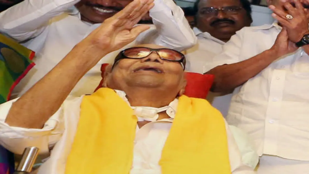 உடல் நிலையில் சூப்பர் முன்னேற்றம்…. டிஸ்சார்ஜ் ஆகிறார் கருணாநிதி !! எப்போ தெரியுமா ? உடல் நிலையில் சூப்பர் முன்னேற்றம்…. டிஸ்சார்ஜ் ஆகிறார் கருணாநிதி !! எப்போ தெரியுமா ?