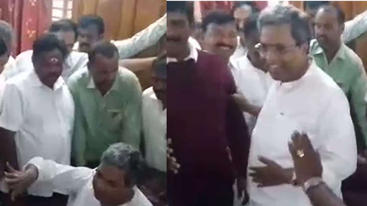 (Video)ರಾಜವಂಶಸ್ಥ ನಾಲ್ವಡಿ ಕೃಷ್ಣರಾಜ ಒಡೆಯರ್ ಬಗ್ಗೆ ಸಿಎಂ ಅವಹೇಳನ?: ವಿಡಿಯೋ ವೈರಲ್ (Video)ರಾಜವಂಶಸ್ಥ ನಾಲ್ವಡಿ ಕೃಷ್ಣರಾಜ ಒಡೆಯರ್ ಬಗ್ಗೆ ಸಿಎಂ ಅವಹೇಳನ?: ವಿಡಿಯೋ ವೈರಲ್