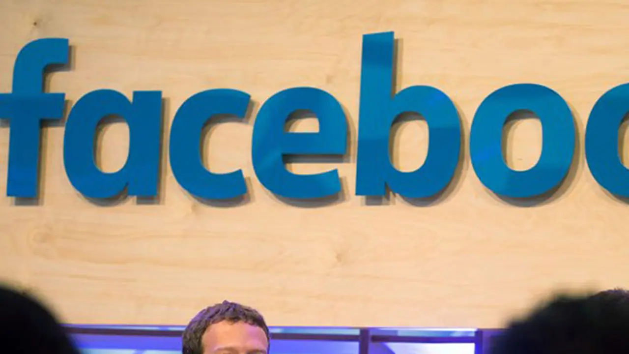 ‘GRATULA’ ಕೆಂಪು ಬಣ್ಣಕ್ಕೆ ತಿರುಗದಿದ್ದರೆ ನಿಮ್ಮ ಫೇಸ್ಬುಕ್ ಹ್ಯಾಕ್! ‘GRATULA’ ಕೆಂಪು ಬಣ್ಣಕ್ಕೆ ತಿರುಗದಿದ್ದರೆ ನಿಮ್ಮ ಫೇಸ್ಬುಕ್ ಹ್ಯಾಕ್!