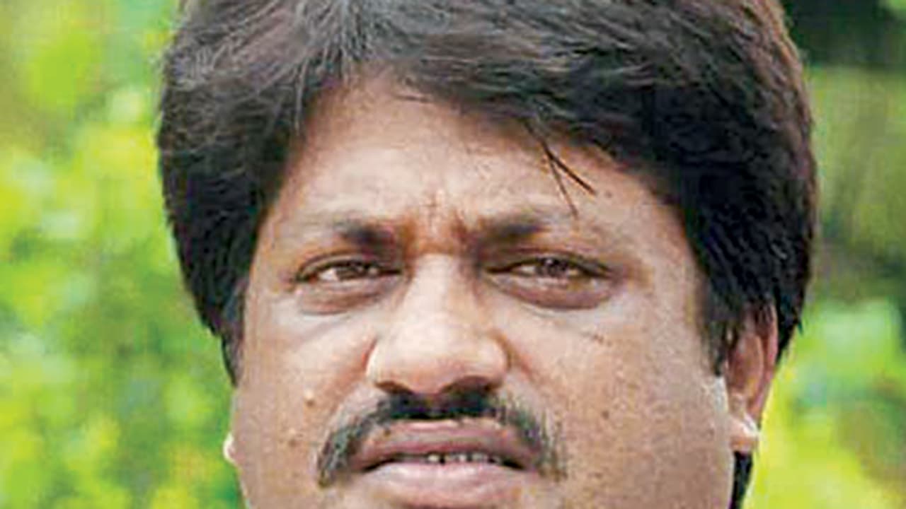 ಕುಮಟಾ ಬಿಜೆಪಿ ಟಿಕೆಟ್ ಆಕಾಂಕ್ಷಿ ದಿಲ್ಲಿಯಲ್ಲಿ ಅರೆಸ್ಟ್ ಕುಮಟಾ ಬಿಜೆಪಿ ಟಿಕೆಟ್ ಆಕಾಂಕ್ಷಿ ದಿಲ್ಲಿಯಲ್ಲಿ ಅರೆಸ್ಟ್