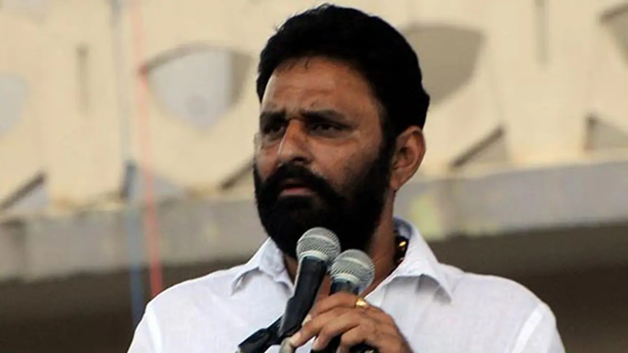 వైఎస్ జగన్ నిర్ణయమే ఫైనల్: కేంద్రంలో వైసీపీ చేరికపై కొడాలి నాని వైఎస్ జగన్ నిర్ణయమే ఫైనల్: కేంద్రంలో వైసీపీ చేరికపై కొడాలి నాని