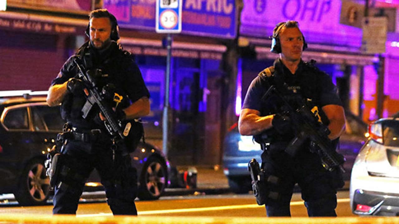 Brussels explosion: Army shoots suspected suicide bomber Brussels explosion: Army shoots suspected suicide bomber