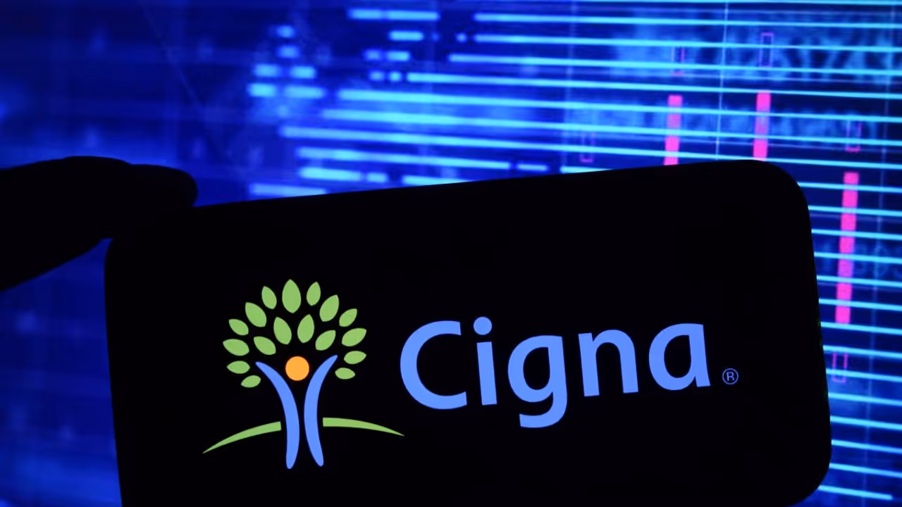 Cigna Group Stock Drops To Near 4 Week Low After Big Profit Miss, Retail Turns Bearish