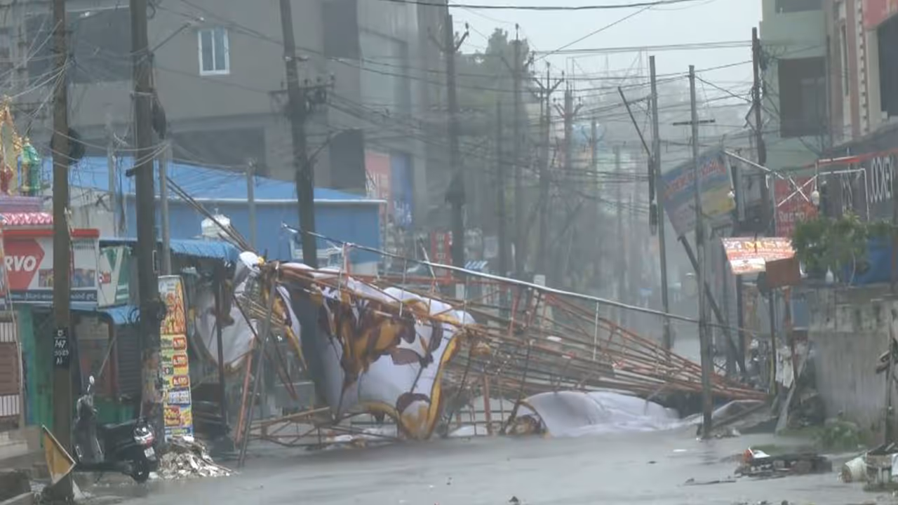Visuals of waterlogged road following strong winds and heavy rain as Cyclone Arnab impacts the state (Photo/ANI) Visuals of waterlogged road following strong winds and heavy rain as Cyclone Arnab impacts the state (Photo/ANI)