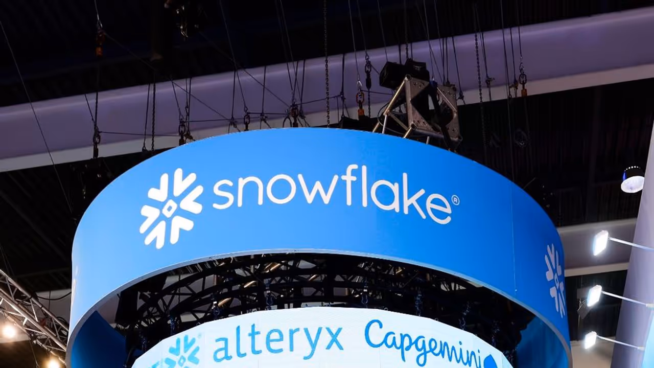 https://stocktwits.com/news articles/markets/equity/snow stock ai demand accelerating pre q2 checks citizens 88 data positive/cZYce6iRJSz https://stocktwits.com/news articles/markets/equity/snow stock ai demand accelerating pre q2 checks citizens 88 data positive/cZYce6iRJSz