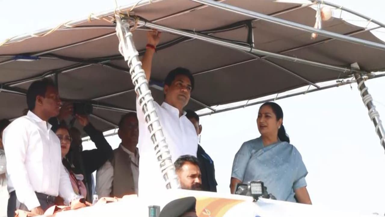 Delhi Chief Minister Rekha Gupta and Delhi Minister Kapil Mishra inspected 'Namo Yamuna River Safari' (Photo/ANI) Delhi Chief Minister Rekha Gupta and Delhi Minister Kapil Mishra inspected 'Namo Yamuna River Safari' (Photo/ANI)