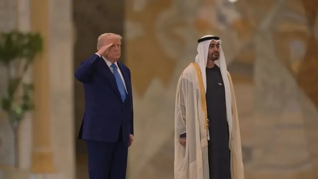 https://stocktwits.com/news articles/markets/equity/trump s uae visit lands boeing another big win/chivDuCRbni