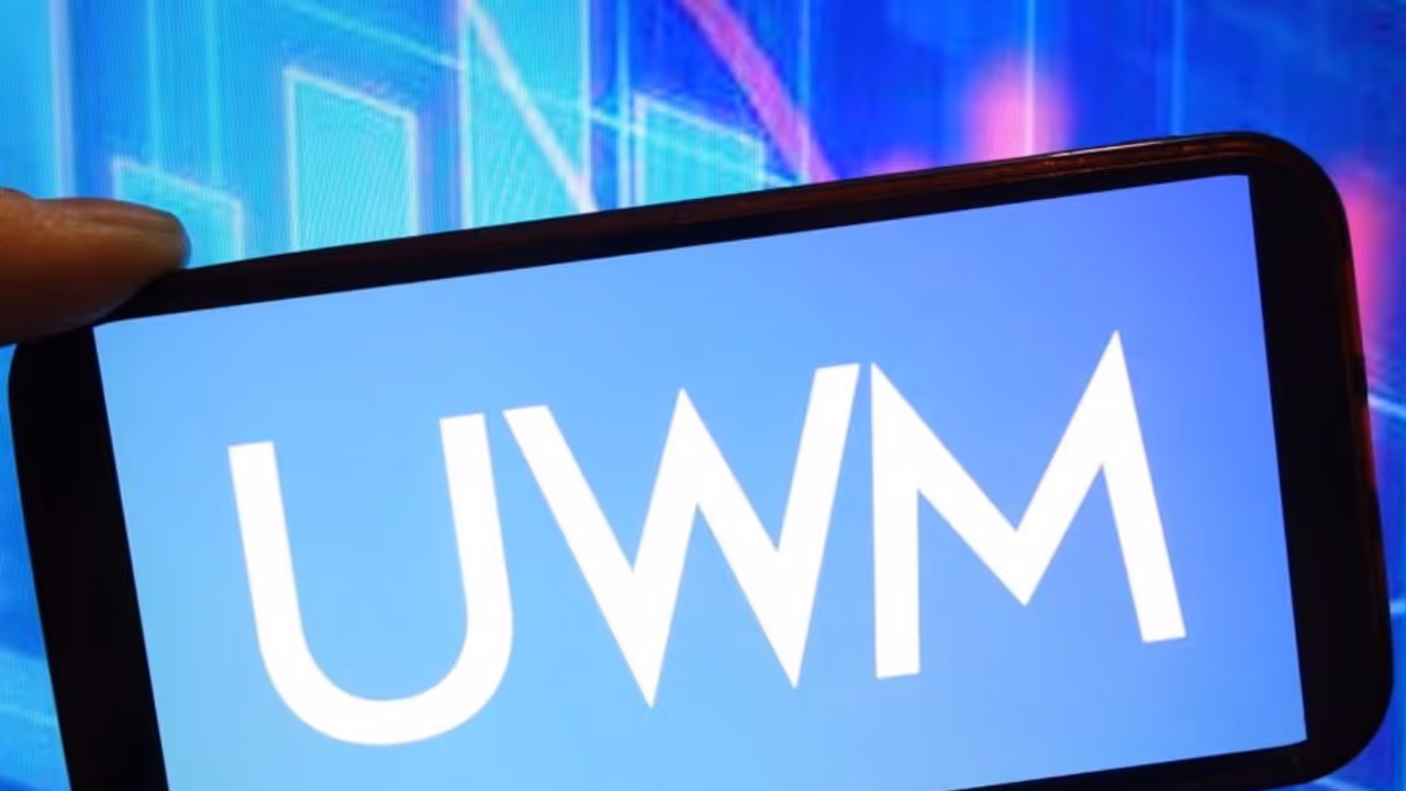 https://stocktwits.com/news articles/markets/equity/uwm holdings stock plunges analyst says company caught shareholders off guard/cZRyWDvRIGo https://stocktwits.com/news articles/markets/equity/uwm holdings stock plunges analyst says company caught shareholders off guard/cZRyWDvRIGo