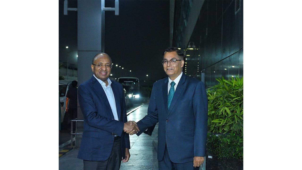 Zanzibar President Ali Mwinyi arrives in New Delhi (Photo/X@MEAIndia) Zanzibar President Ali Mwinyi arrives in New Delhi (Photo/X@MEAIndia)