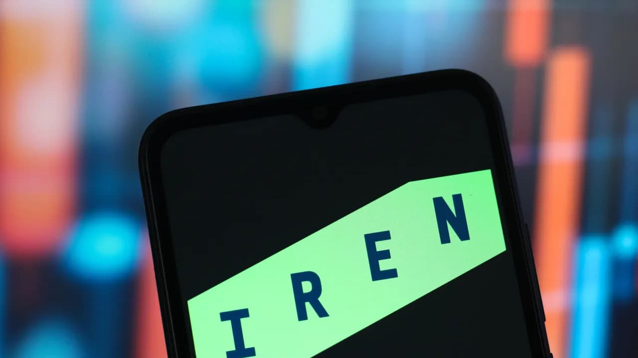 https://stocktwits.com/news articles/markets/equity/iren stock slips but a top wall street bank is bullish/cZtmjA6RBTB https://stocktwits.com/news articles/markets/equity/iren stock slips but a top wall street bank is bullish/cZtmjA6RBTB