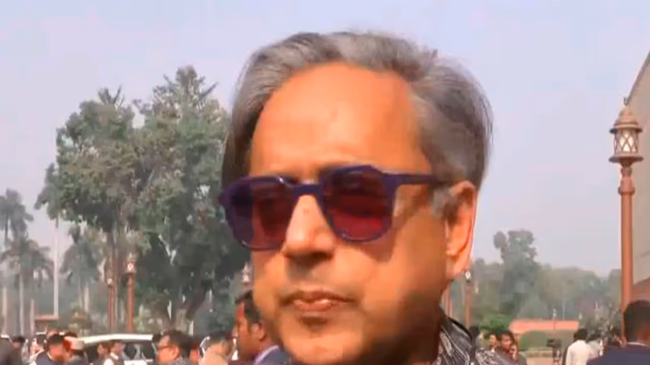 Congress MP Shashi Tharoor (Photo/ANI) Congress MP Shashi Tharoor (Photo/ANI)