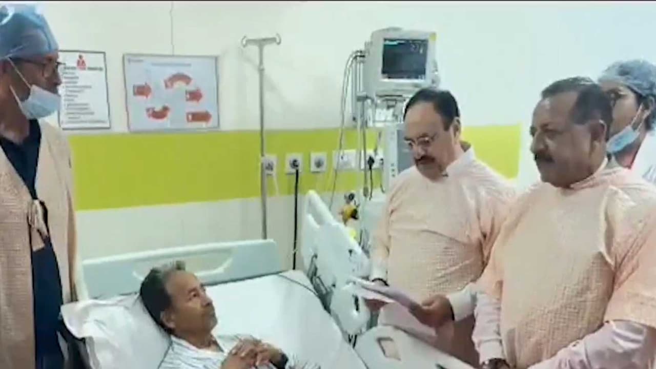 Union Health Minister JP Nadda and Union Minister Jitendra Singh met Sonam Wangchuk (Photo/@BJP4India) Union Health Minister JP Nadda and Union Minister Jitendra Singh met Sonam Wangchuk (Photo/@BJP4India)