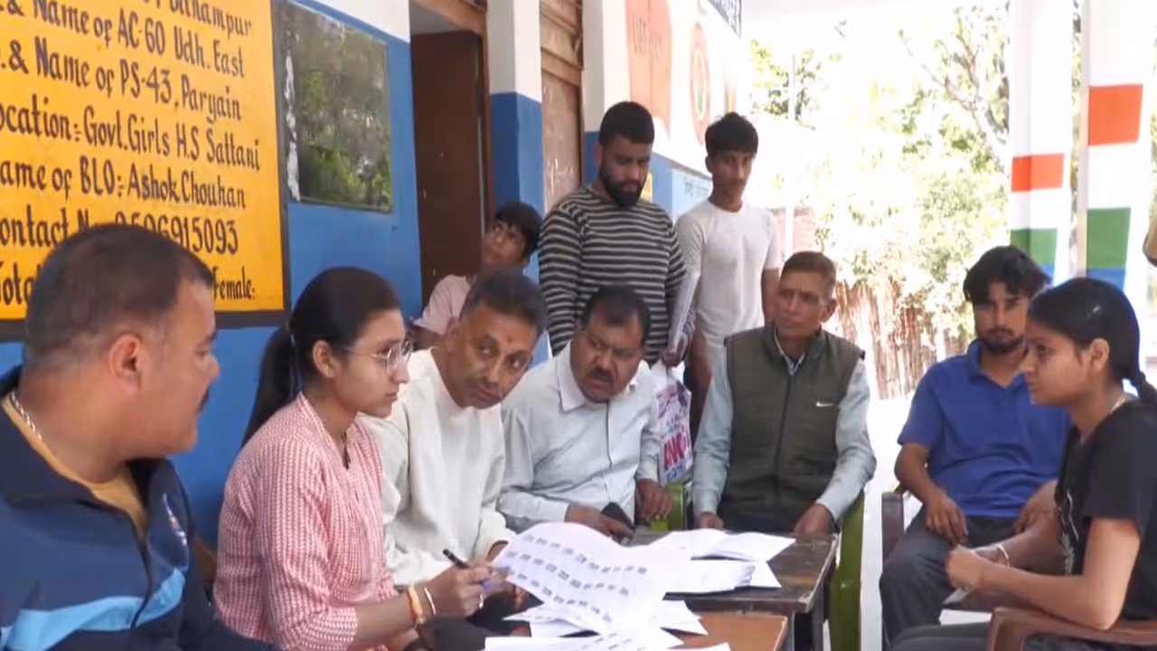 Panchayat electoral roll revision drive conducted in Udhampur (Photo/ANI) Panchayat electoral roll revision drive conducted in Udhampur (Photo/ANI)