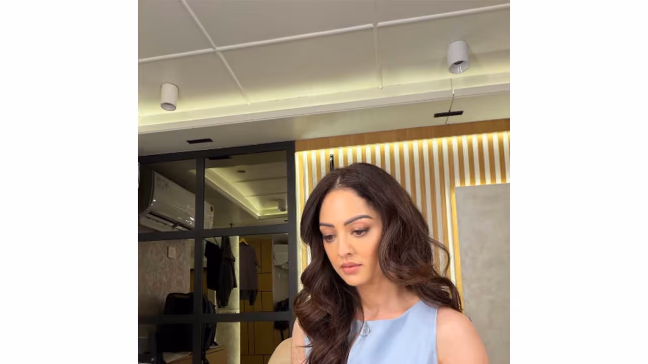 Actor Sandeepa Dhar (Image source: Sandeepa's Instagram) Actor Sandeepa Dhar (Image source: Sandeepa's Instagram)