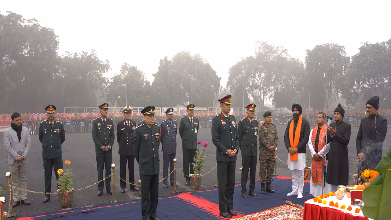 NCC officers take part in Sarv Dharm Pooja (Photo/ PIB) NCC officers take part in Sarv Dharm Pooja (Photo/ PIB)