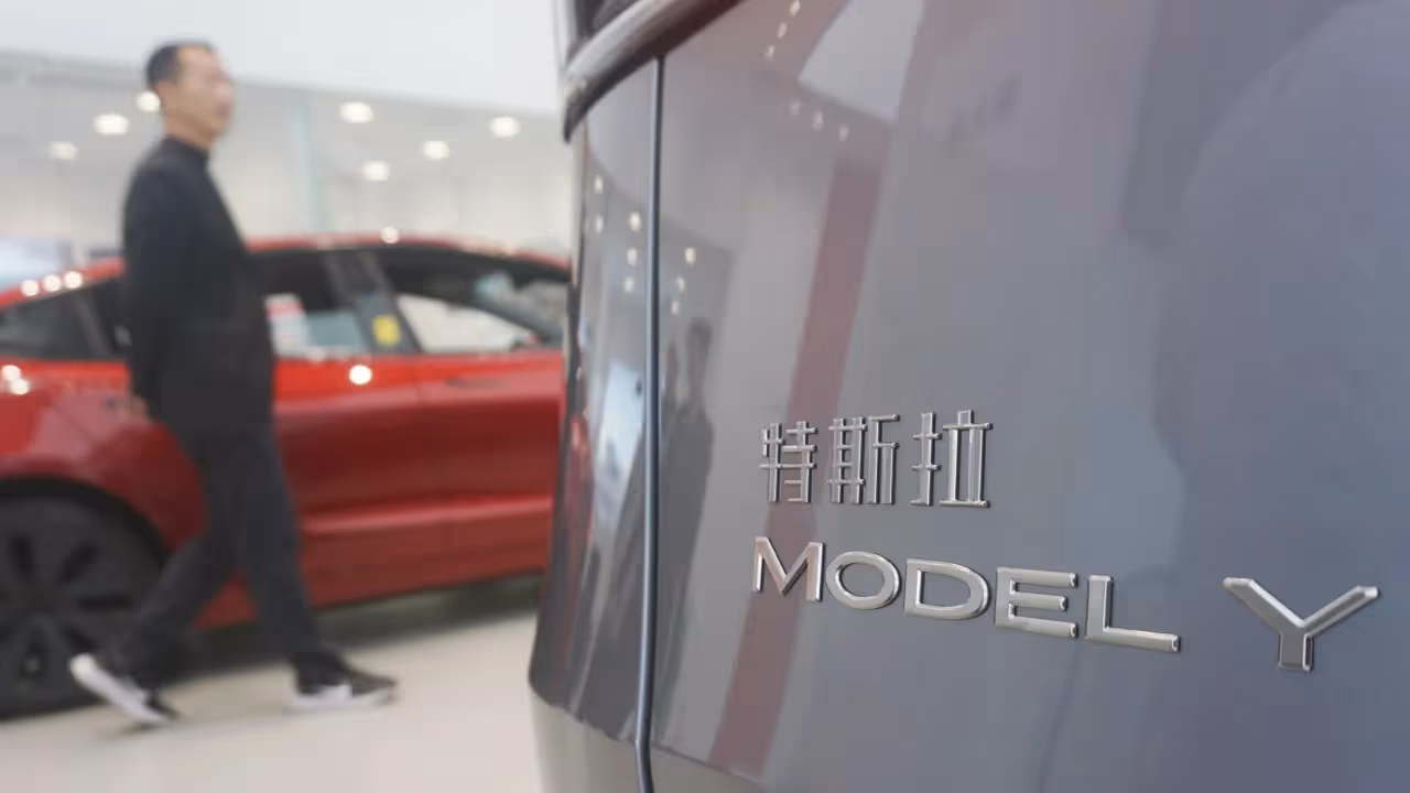 https://stocktwits.com/news articles/markets/equity/tesla files plans for new six seater model y l in china signals fall launch/ch8hQPRR5oe https://stocktwits.com/news articles/markets/equity/tesla files plans for new six seater model y l in china signals fall launch/ch8hQPRR5oe